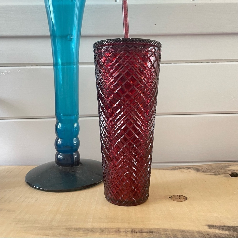 $8 SALE Starbucks 2021 Jewel Ruby Maroon Merlot Tumbler Venti 24oz NWOT Limited - Picture 2 of 7